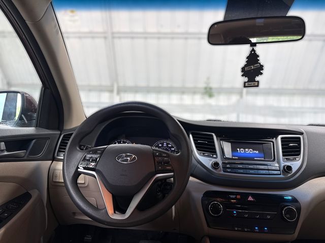 2017 Hyundai TUCSON SE | Houston, TX | Texas Star Motors 2017 Hyundai TUCSON SE | Houston, TX | Texas Star Motors