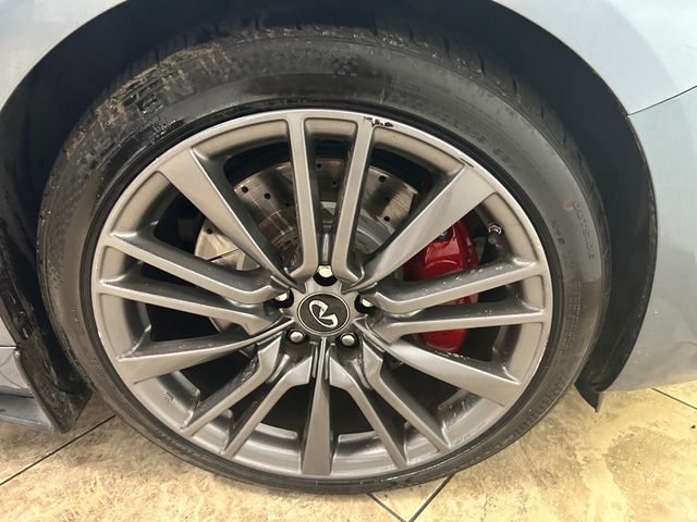 2017 INFINITI Q60 Red Sport 400