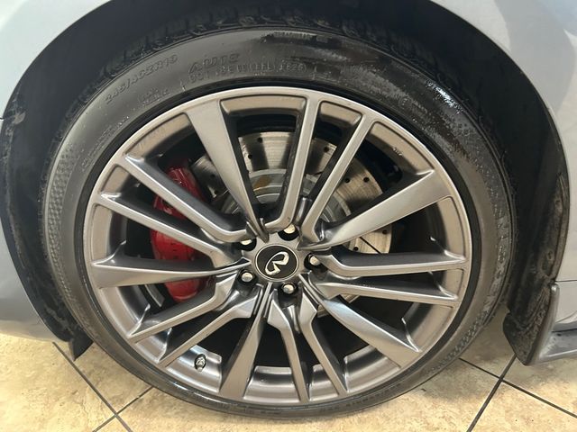 2017 INFINITI Q60 Red Sport 400
