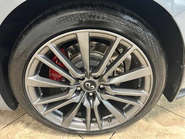 2017 INFINITI Q60 Red Sport 400
