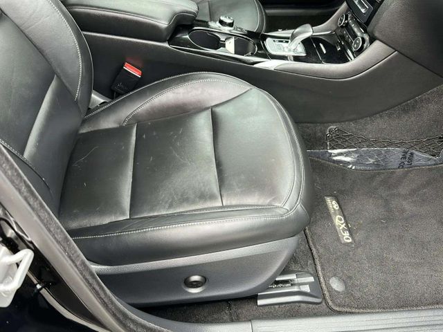 2017 Infiniti QX30 Luxury | Alpharetta, GA | Star Motors 2017 Infiniti QX30 Luxury | Alpharetta, GA | Star Motors