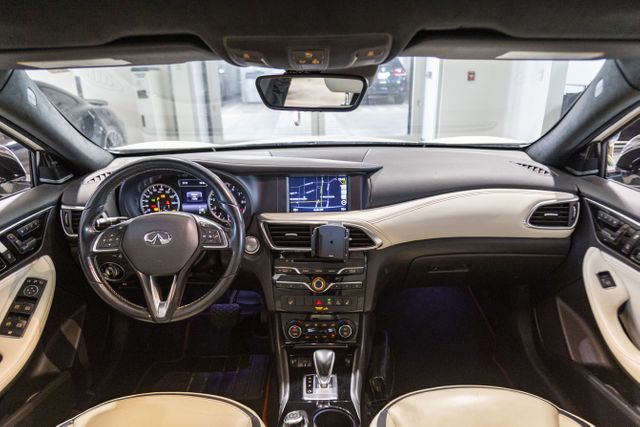 2017 INFINITI QX30 Tech,Prem,LED,Navigation Gallery White Theme Package