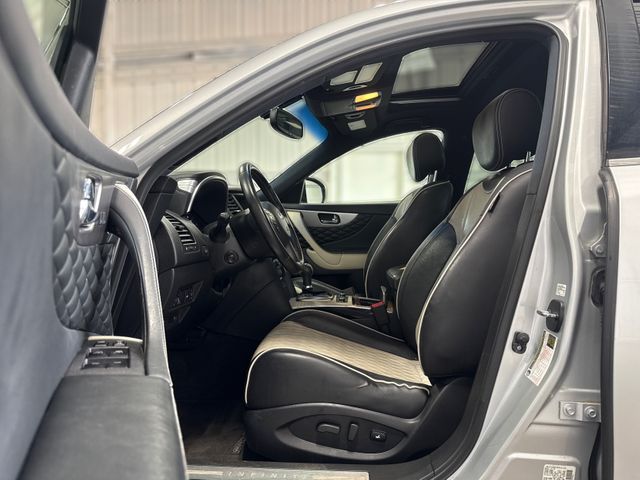 2017 Infiniti QX70 Base 2017 Infiniti QX70 Base
