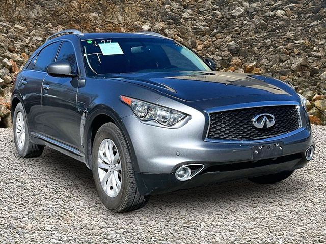 2017 INFINITI QX70