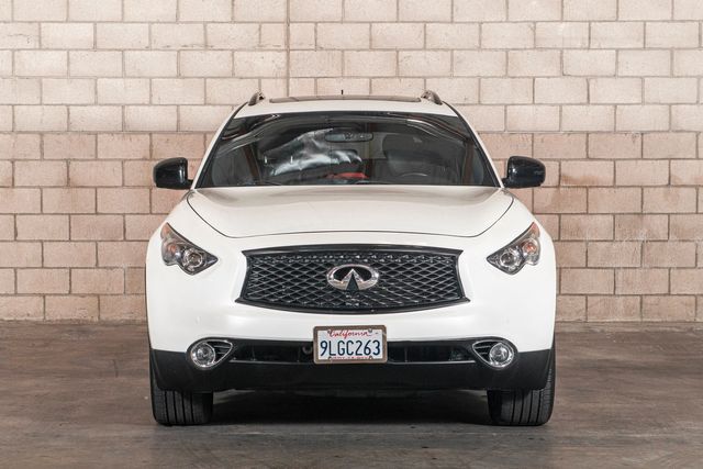 2017 Infiniti QX70 Base | Van Nuys, CA | Stellar Auto INC. 2017 Infiniti QX70 Base | Van Nuys, CA | Stellar Auto INC.