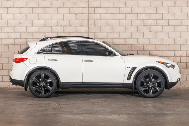 2017 Infiniti QX70 Base | Van Nuys, CA | Stellar Auto INC. 2017 Infiniti QX70 Base | Van Nuys, CA | Stellar Auto INC.