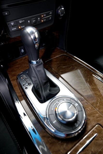 2017 Infiniti QX80 | Burbank, California | MDK International 2017 Infiniti QX80 | Burbank, California | MDK International