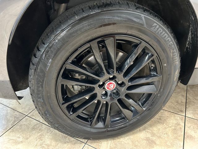 2017 Jaguar F-PACE 35t Prestige