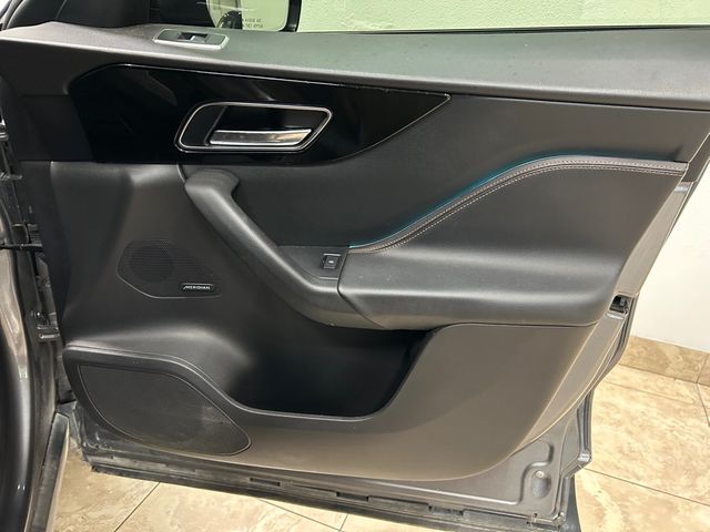 2017 Jaguar F-PACE 35t Prestige