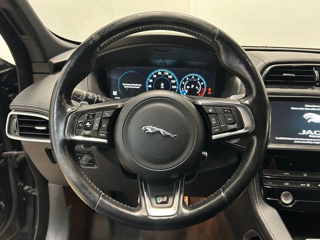 2017 Jaguar F-PACE S