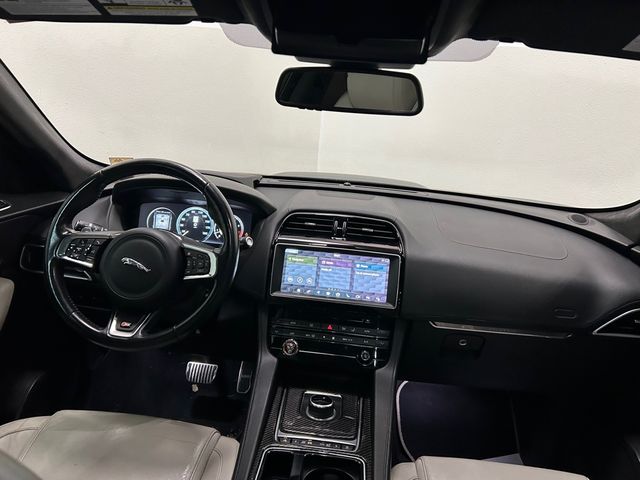 2017 Jaguar F-PACE S First Edition