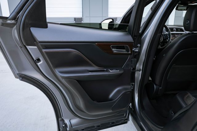 2017 Jaguar F-PACE 35t Prestige | Mesquite, TX | Texas Autos Direct