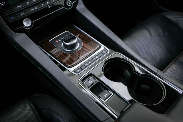 2017 Jaguar F-PACE 35t Prestige | Mesquite, TX | Texas Autos Direct 2017 Jaguar F-PACE 35t Prestige | Mesquite, TX | Texas Autos Direct