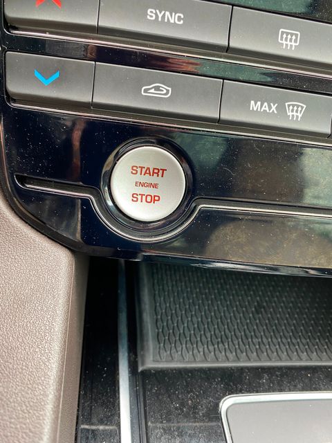 2017 Jaguar F-PACE 35t Prestige | New Brunswick, New Jersey | Brilliant Auto Sales 2017 Jaguar F-PACE 35t Prestige | New Brunswick, New Jersey | Brilliant Auto Sales