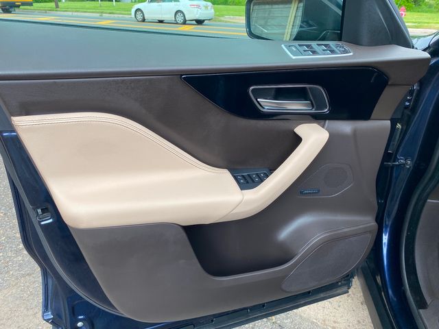 2017 Jaguar F-PACE 35t Prestige | New Brunswick, New Jersey | Brilliant Auto Sales 2017 Jaguar F-PACE 35t Prestige | New Brunswick, New Jersey | Brilliant Auto Sales