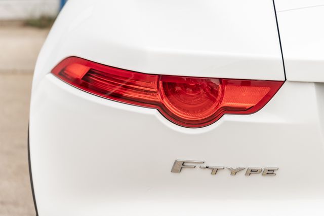 2017 Jaguar F-TYPE PREMIUM NAV SUPERCHARGED CLEAN CARFAX LOADED NICE 2017 Jaguar F-TYPE PREMIUM NAV SUPERCHARGED CLEAN CARFAX LOADED NICE