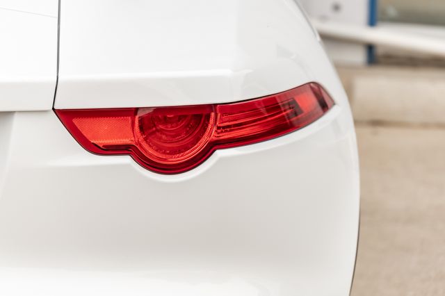 2017 Jaguar F-TYPE PREMIUM NAV SUPERCHARGED CLEAN CARFAX LOADED NICE 2017 Jaguar F-TYPE PREMIUM NAV SUPERCHARGED CLEAN CARFAX LOADED NICE