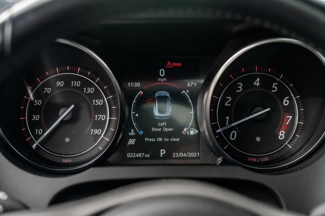 2017 Jaguar F-TYPE PREMIUM NAV SUPERCHARGED CLEAN CARFAX LOADED NICE