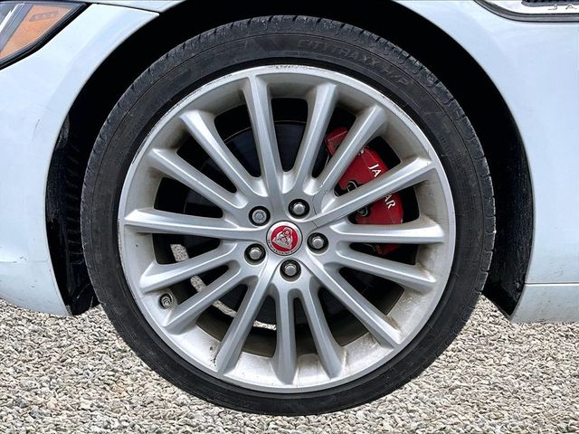 2017 Jaguar XE 35t First Edition