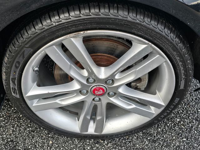 2017 Jaguar XE 35t Premium