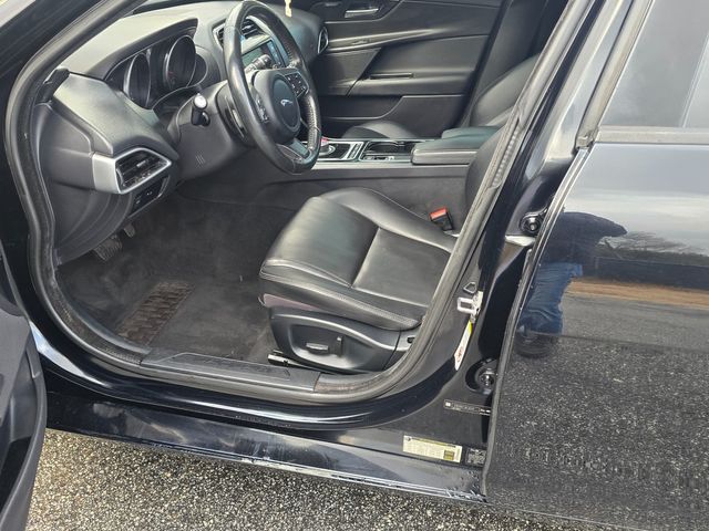 2017 Jaguar XE 35t Premium