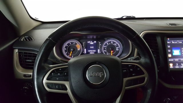 2017 Jeep Cherokee Latitude | Carrollton, TX | Legend Motorcars of Carrollton