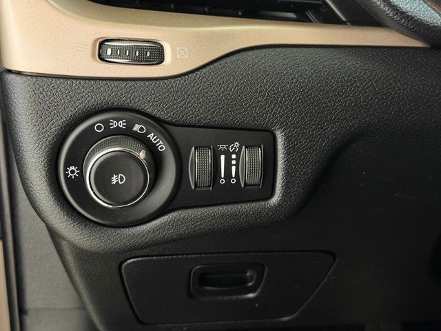 2017 Jeep Cherokee Latitude 4x4 4dr SUV | Houston, TX | Houston Auto Credit 2017 Jeep Cherokee Latitude 4x4 4dr SUV | Houston, TX | Houston Auto Credit