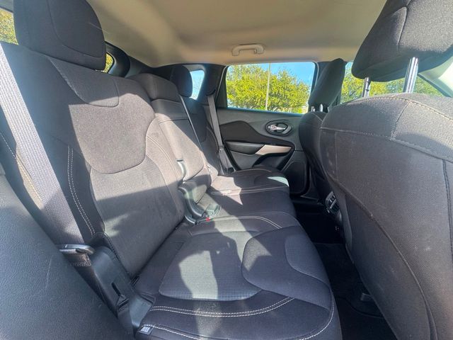 2017 Jeep Cherokee Latitude | Plano, TX | Schneck Motor Company