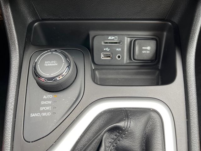 2017 Jeep Cherokee SPORT | RICHMOND, VA | TK HUGHES 2017 Jeep Cherokee SPORT | RICHMOND, VA | TK HUGHES