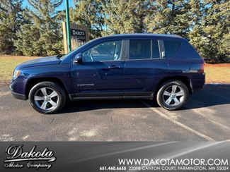 2017 Jeep Compass Latitude | Farmington, MN | Dakota Motor Company 