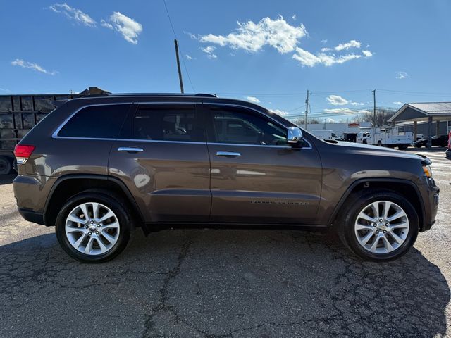 2017 Jeep GRAND CHEROKEE LIMITED 4x4 Navi Sunroof | Canton, Ohio | Ohio Auto Warehouse LLC 2017 Jeep GRAND CHEROKEE LIMITED 4x4 Navi Sunroof | Canton, Ohio | Ohio Auto Warehouse LLC