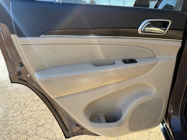 2017 Jeep GRAND CHEROKEE LIMITED 4x4 Navi Sunroof | Canton, Ohio | Ohio Auto Warehouse LLC 2017 Jeep GRAND CHEROKEE LIMITED 4x4 Navi Sunroof | Canton, Ohio | Ohio Auto Warehouse LLC