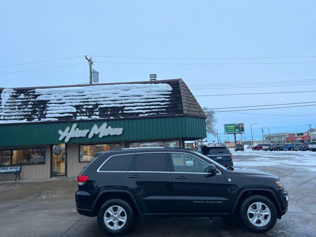 2017 Jeep Grand Cherokee Laredo | Dickinson, ND | Heiser Motors