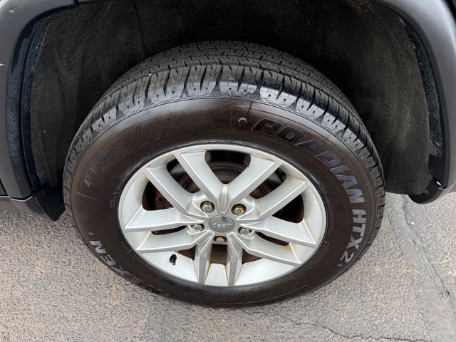 2017 Jeep Grand Cherokee Laredo