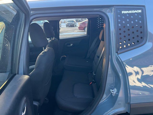 2017 Jeep Renegade Latitude | Dickinson, ND | Heiser Motors 2017 Jeep Renegade Latitude | Dickinson, ND | Heiser Motors