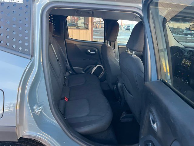 2017 Jeep Renegade Latitude | Dickinson, ND | Heiser Motors 2017 Jeep Renegade Latitude | Dickinson, ND | Heiser Motors