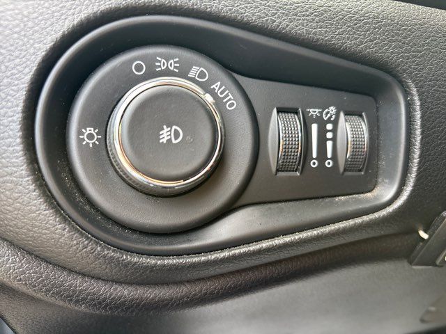 2017 Jeep Renegade Trailhawk | San Antonio, TX | Clear Choice Automotive South 2017 Jeep Renegade Trailhawk | San Antonio, TX | Clear Choice Automotive South