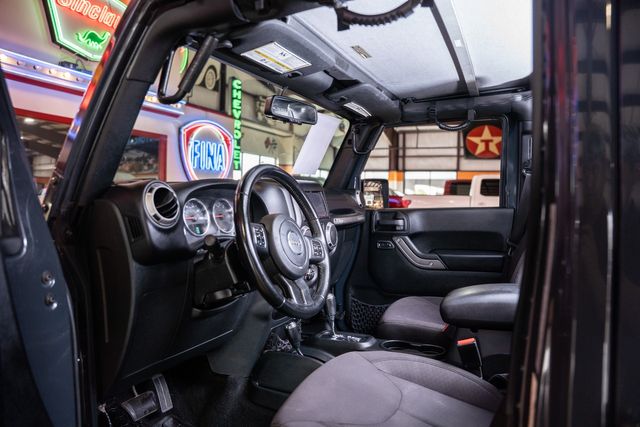 2017 Jeep Wrangler Unlimited Willys Wheeler 2017 Jeep Wrangler Unlimited Willys Wheeler