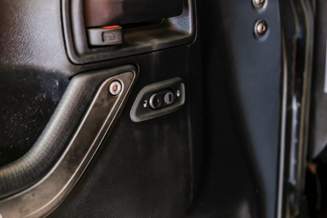 2017 Jeep Wrangler Unlimited Willys Wheeler 2017 Jeep Wrangler Unlimited Willys Wheeler