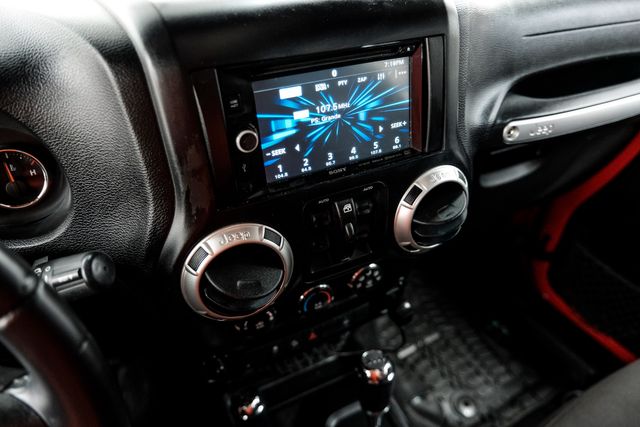 2017 Jeep Wrangler Unlimited Sahara | Addison, TX | Addison Autoplex 2017 Jeep Wrangler Unlimited Sahara | Addison, TX | Addison Autoplex