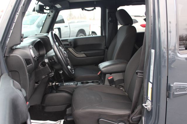 2017 Jeep Wrangler Unlimited Sport | Granite City, Illinois | MasterCars Company Inc. 2017 Jeep Wrangler Unlimited Sport | Granite City, Illinois | MasterCars Company Inc.