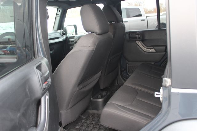 2017 Jeep Wrangler Unlimited Sport | Granite City, Illinois | MasterCars Company Inc. 2017 Jeep Wrangler Unlimited Sport | Granite City, Illinois | MasterCars Company Inc.