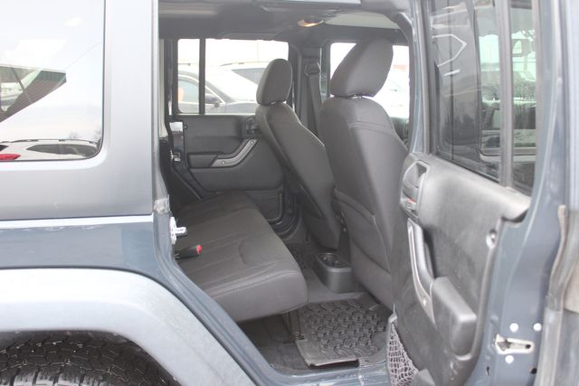 2017 Jeep Wrangler Unlimited Sport | Granite City, Illinois | MasterCars Company Inc. 2017 Jeep Wrangler Unlimited Sport | Granite City, Illinois | MasterCars Company Inc.