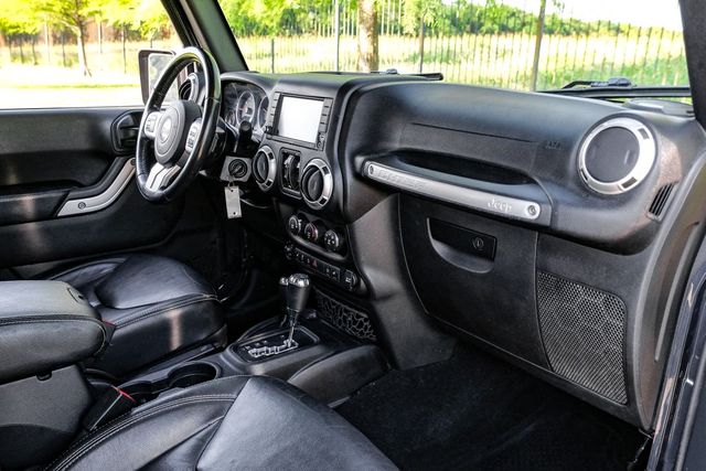 2017 Jeep Wrangler Unlimited Unlimited Sahara