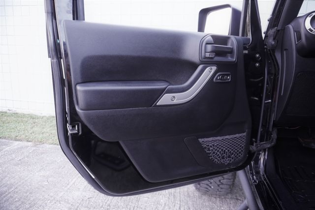 2017 Jeep WRANGLER UNLIMITED SAHARA CUSTOM LIFTED NAV LEATHER 22" | Tampa, FL | Florida Auto Sales Group 2017 Jeep WRANGLER UNLIMITED SAHARA CUSTOM LIFTED NAV LEATHER 22" | Tampa, FL | Florida Auto Sales Group