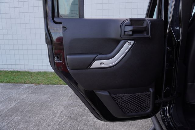 2017 Jeep WRANGLER UNLIMITED SAHARA CUSTOM LIFTED NAV LEATHER 22" | Tampa, FL | Florida Auto Sales Group 2017 Jeep WRANGLER UNLIMITED SAHARA CUSTOM LIFTED NAV LEATHER 22" | Tampa, FL | Florida Auto Sales Group