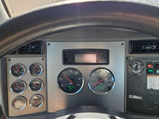 2017 Kenworth T370 ALTEC MATERIAL HANDLER ALTEC AA55 60FT REACH WITH JIB | Irving, TX | Pinnacle Trucks 2017 Kenworth T370 ALTEC MATERIAL HANDLER ALTEC AA55 60FT REACH WITH JIB | Irving, TX | Pinnacle Trucks