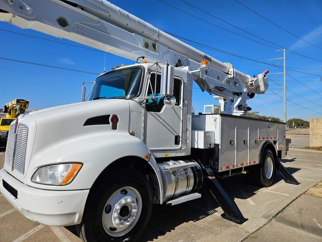 2017 Kenworth T370 ALTEC MATERIAL HANDLER ALTEC AA55 60FT REACH WITH JIB | Irving, TX | Pinnacle Trucks 2017 Kenworth T370 ALTEC MATERIAL HANDLER ALTEC AA55 60FT REACH WITH JIB | Irving, TX | Pinnacle Trucks