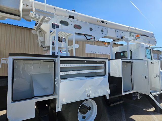 2017 Kenworth T370 ALTEC MATERIAL HANDLER ALTEC AA55 60FT REACH WITH JIB | Irving, TX | Pinnacle Trucks 2017 Kenworth T370 ALTEC MATERIAL HANDLER ALTEC AA55 60FT REACH WITH JIB | Irving, TX | Pinnacle Trucks