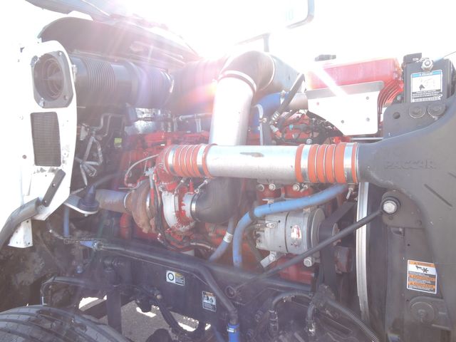 2017 Kenworth T800 Tri-Axel Dump Truck 